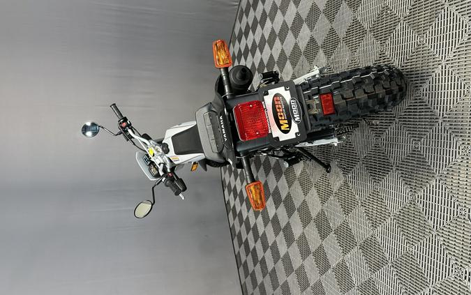 2027 YAMAHA TW 200 GALLANT GRAY