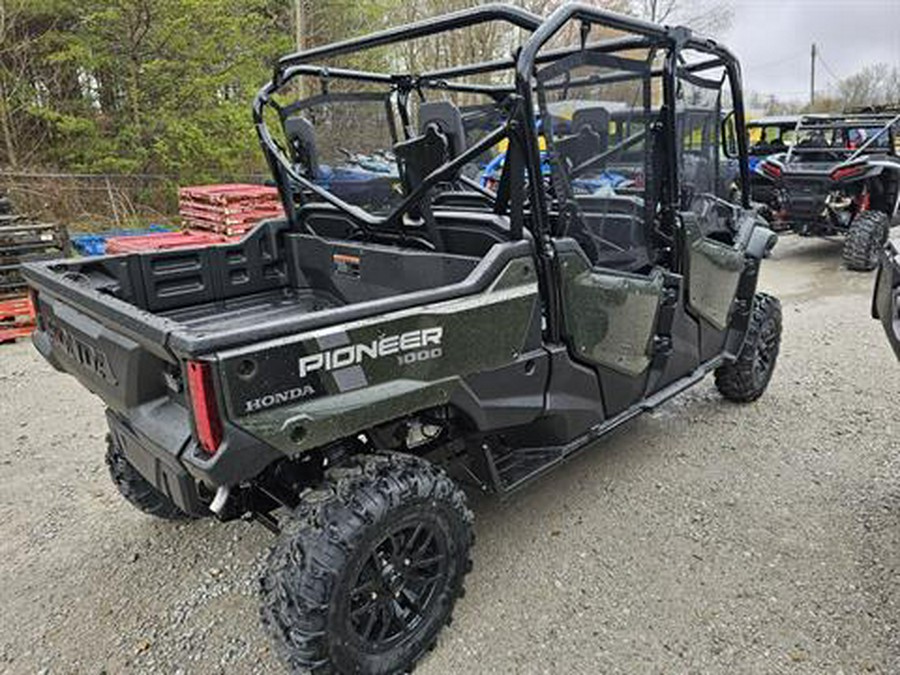 2024 Honda Pioneer 1000-6 Deluxe Crew