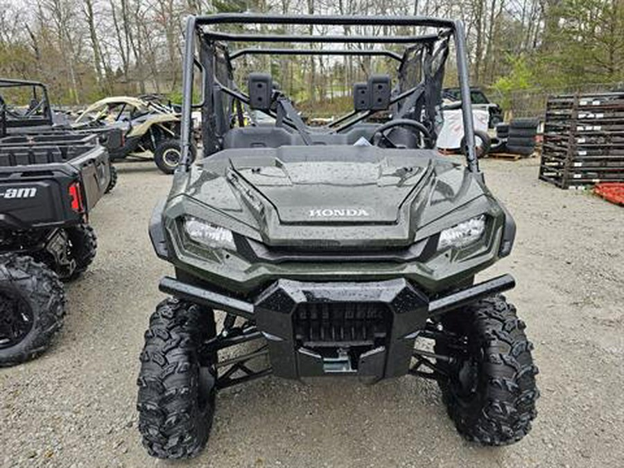 2024 Honda Pioneer 1000-6 Deluxe Crew