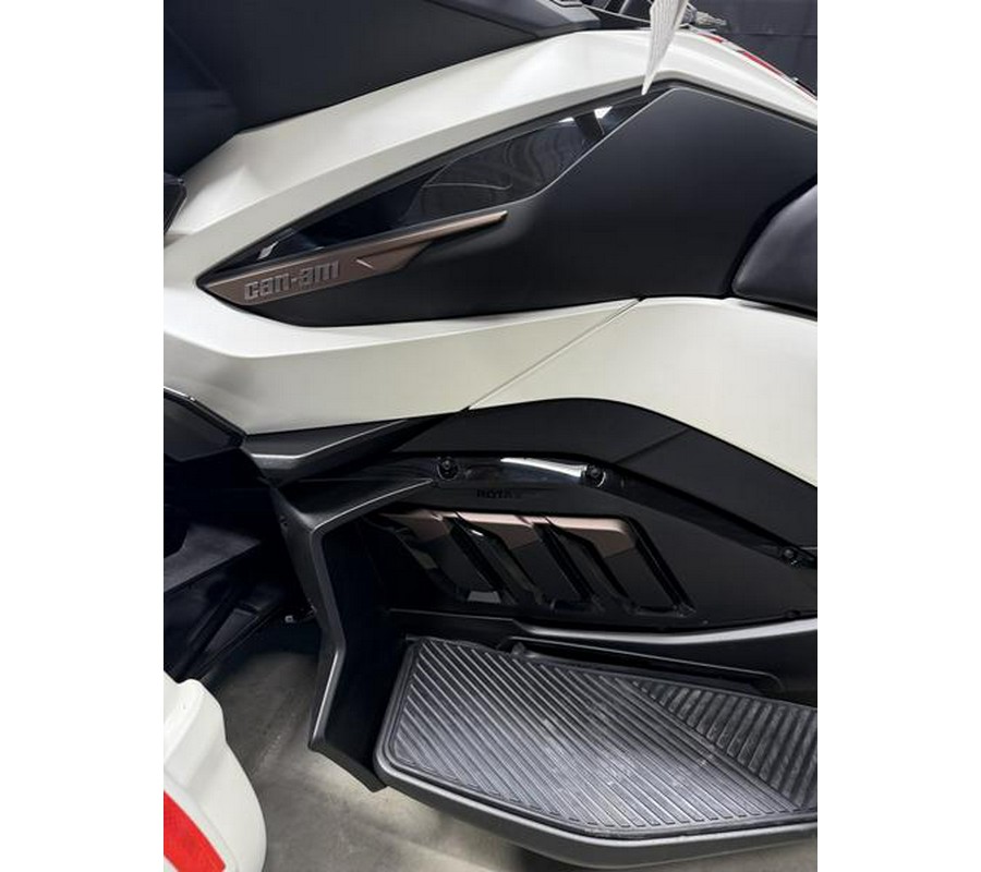 2025 Can-Am® Spyder RT Sea-To-Sky