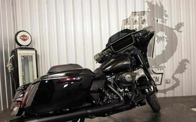 2025 Harley-Davidson® FLHX - Street Glide®