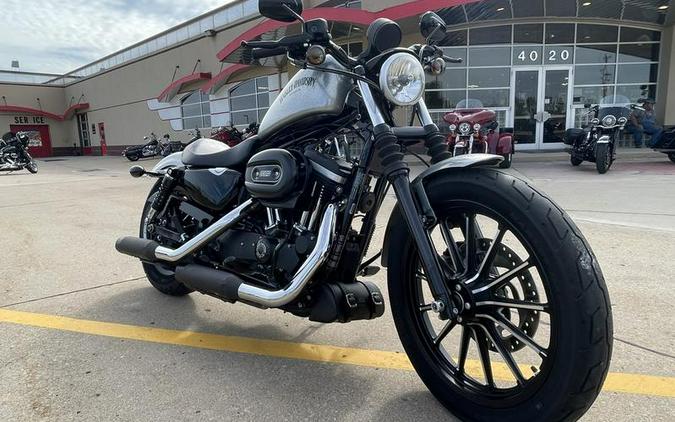 2015 Harley-Davidson® XL883N - Sportster® Iron 883™