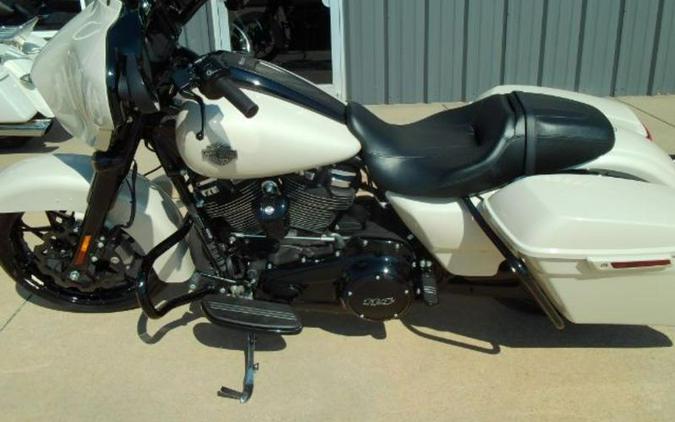 2022 Harley-Davidson® FLHXS - Street Glide® Special