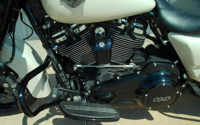 2022 Harley-Davidson® FLHXS - Street Glide® Special