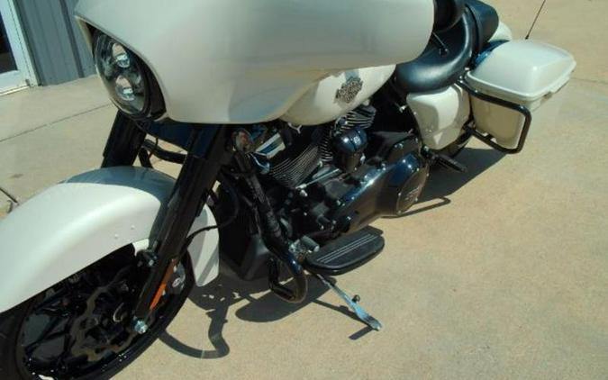 2022 Harley-Davidson® FLHXS - Street Glide® Special