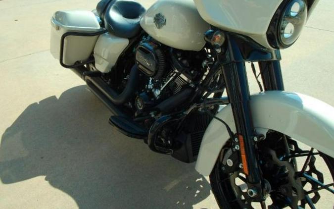 2022 Harley-Davidson® FLHXS - Street Glide® Special