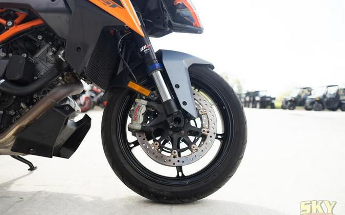 2023 KTM 1290 Super Duke GT