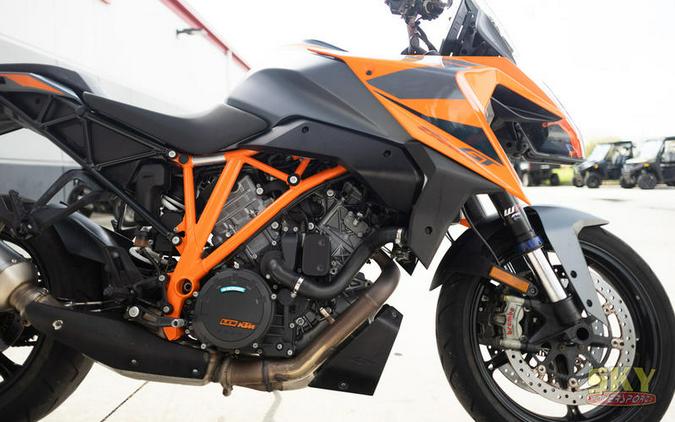 2023 KTM 1290 Super Duke GT