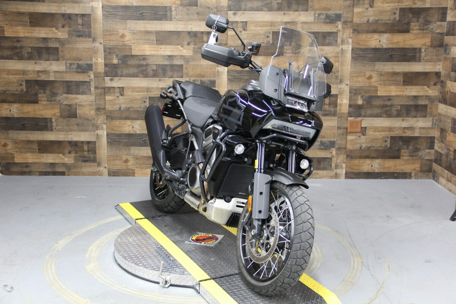 2023 Harley-Davidson Pan America™ 1250 Special Black