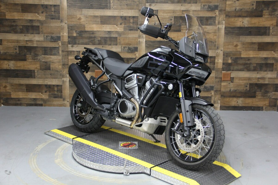 2023 Harley-Davidson Pan America™ 1250 Special Black