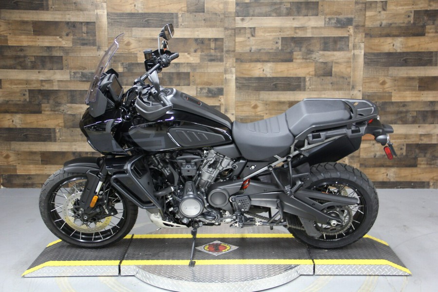 2023 Harley-Davidson Pan America™ 1250 Special Black