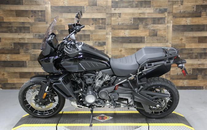 2023 Harley-Davidson Pan America™ 1250 Special Black