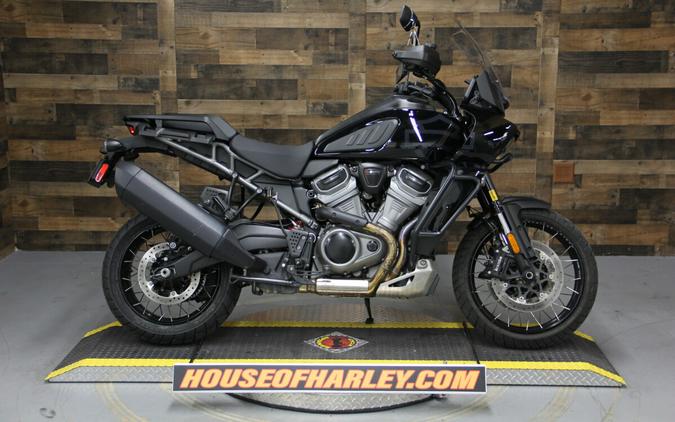 2023 Harley-Davidson Pan America™ 1250 Special Black