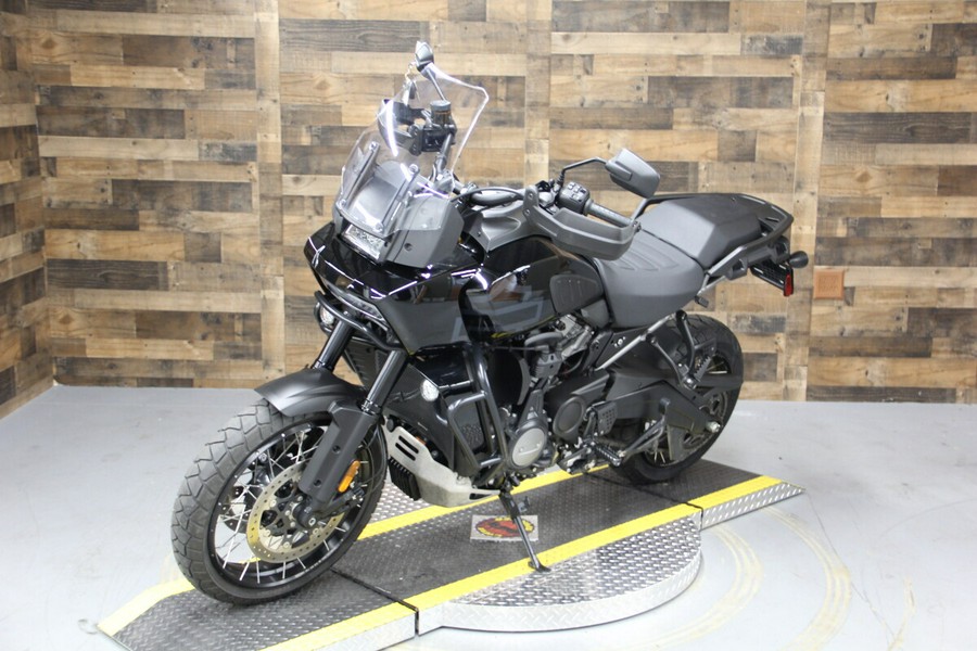 2023 Harley-Davidson Pan America™ 1250 Special Black