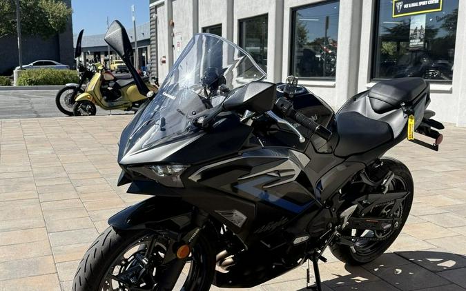 2025 Kawasaki Ninja® 500 KRT Edition SE ABS