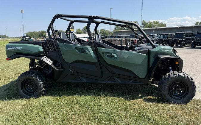 2026 Can-Am® Commander MAX DPS 700