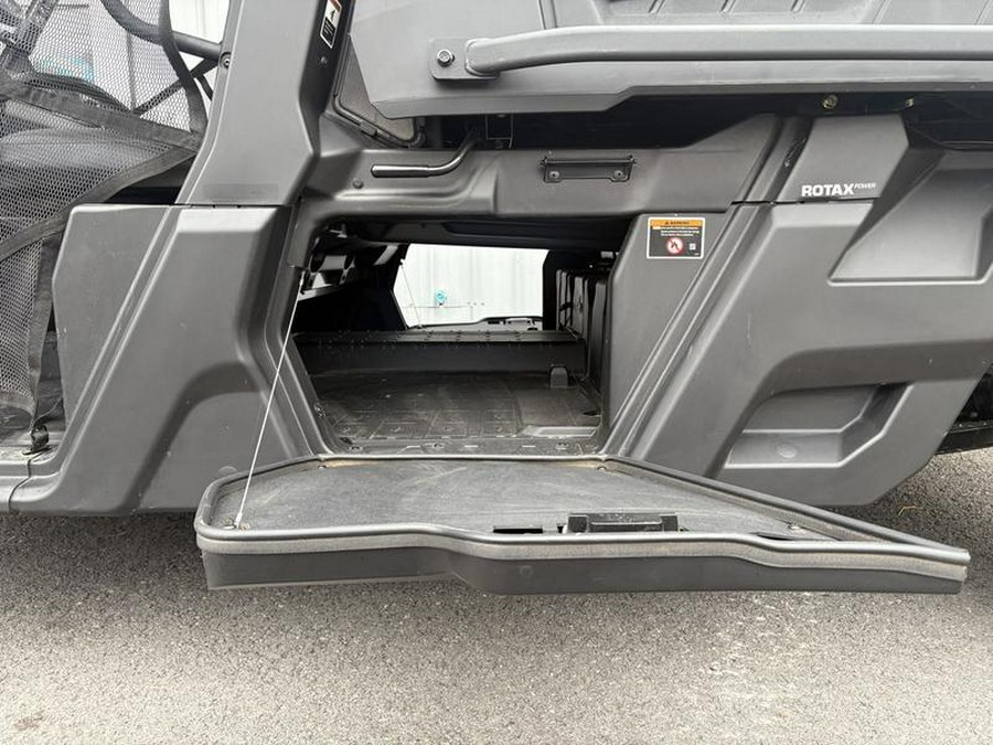 2020 Can-Am® Defender PRO XT HD10