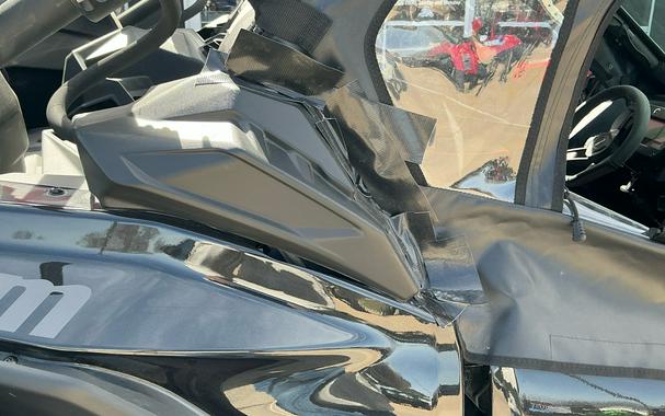 2022 Can-Am X RS TURBO RR 72