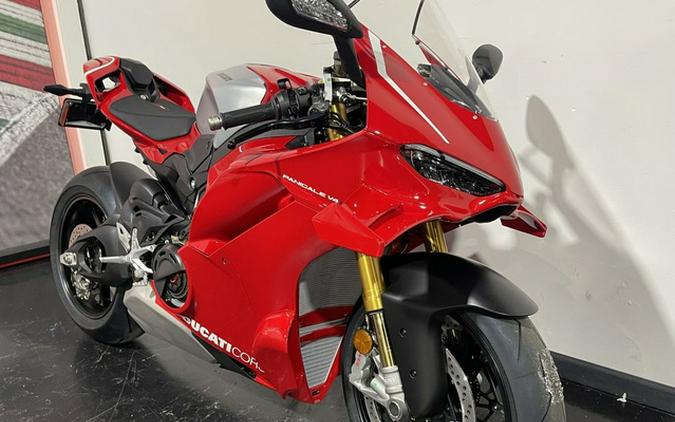 2027 Ducati Panigale V4 R R Livery