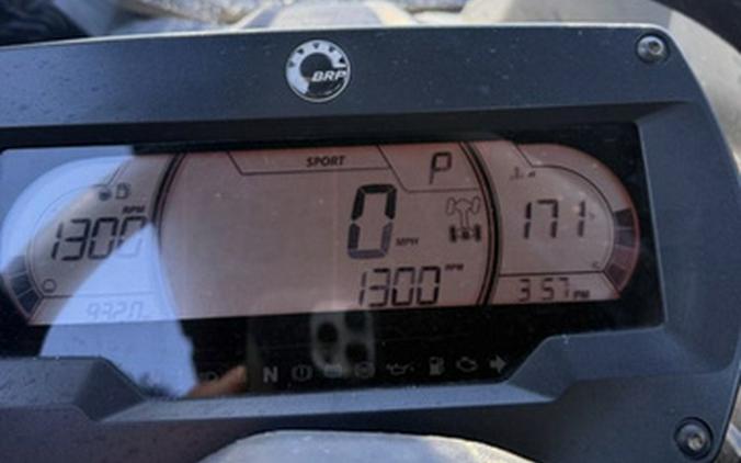 2024 Can-Am Commander MAX XT 700