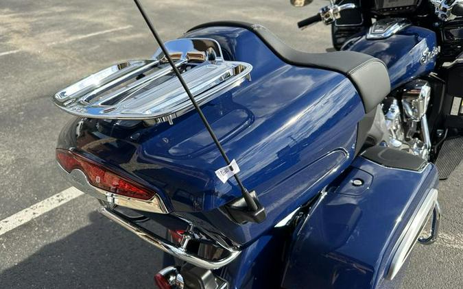 2025 Indian Motorcycle® Pursuit® Limited 112 w/PowerBand Audio Springfield Blue