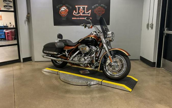 2008 Harley-Davidson® FLHRSE4 - Road King® Screamin' Eagle® 105th Anniversary Edition