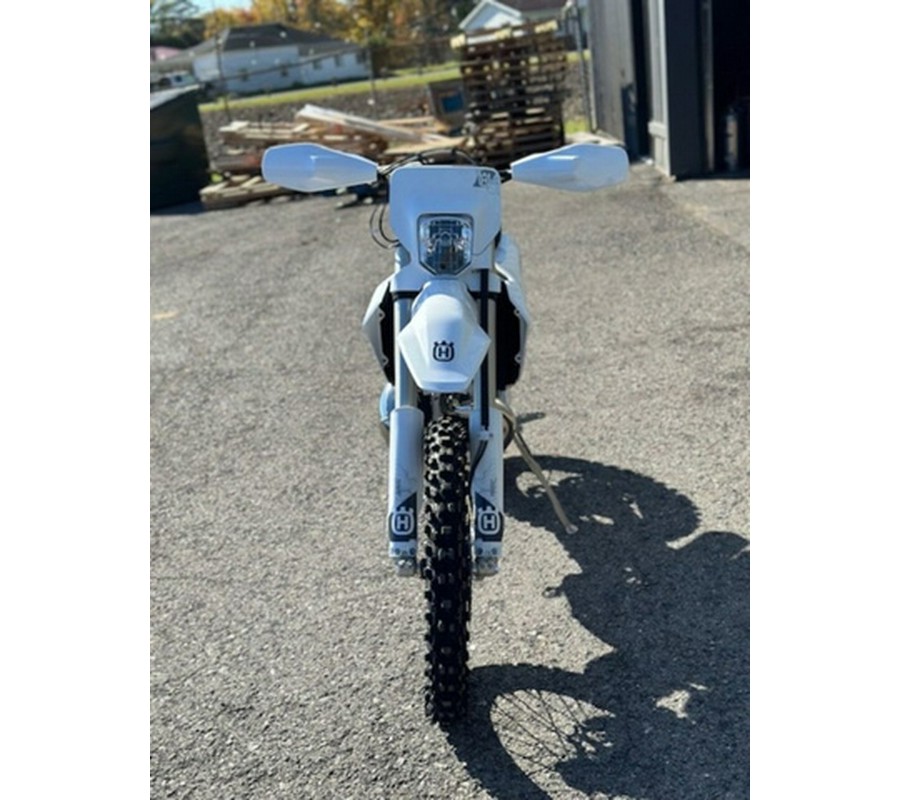 2025 Husqvarna TE 300 Pro