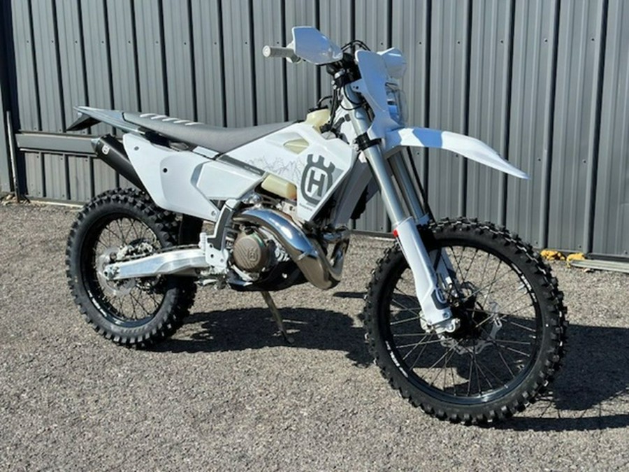 2025 Husqvarna TE 300 Pro