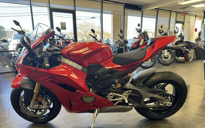 2025 Ducati Panigale V4 S Ducati Red