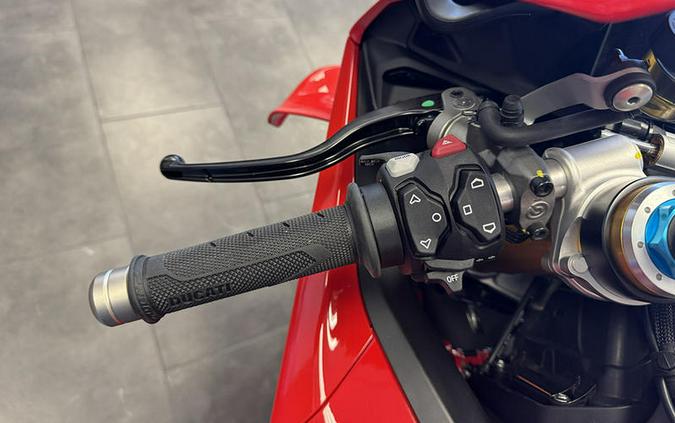 2025 Ducati Panigale V4 S Ducati Red