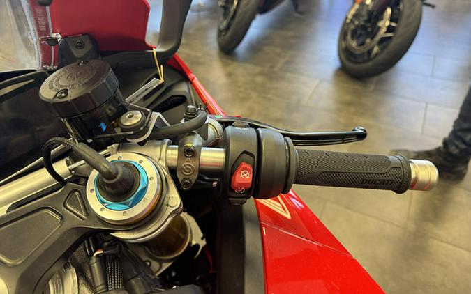 2025 Ducati Panigale V4 S Ducati Red