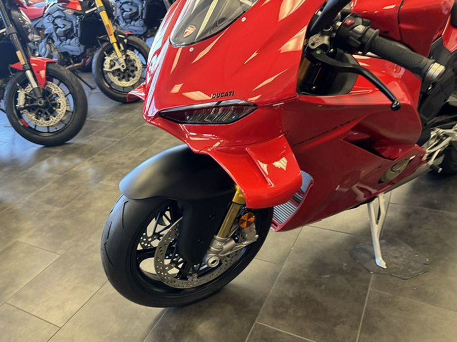 2025 Ducati Panigale V4 S Ducati Red
