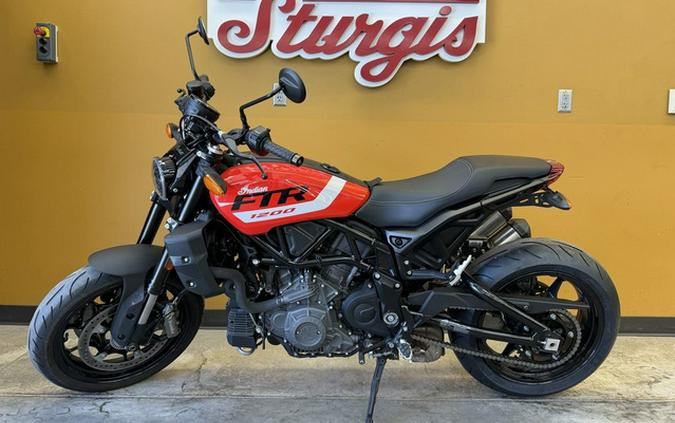 2024 Indian FTR Indy Red/Black
