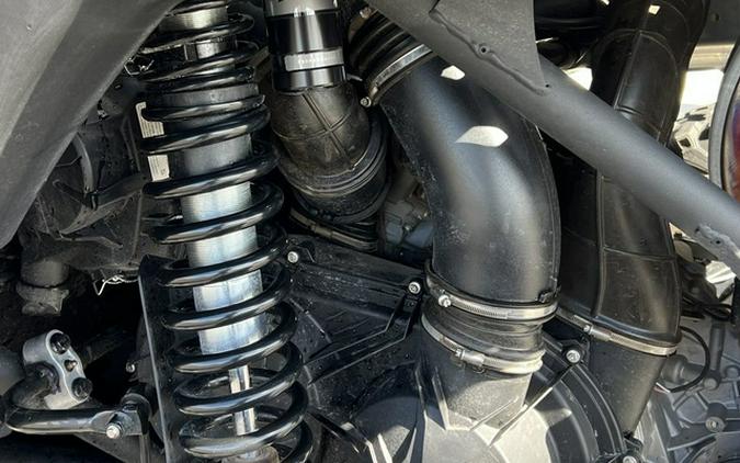 2026 Can-Am Maverick X3 MAX X Ds Turbo RR Triple Black_7.6 In.