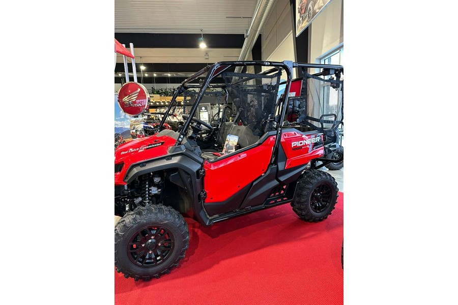 2024 Honda Pioneer 1000-5 Deluxe