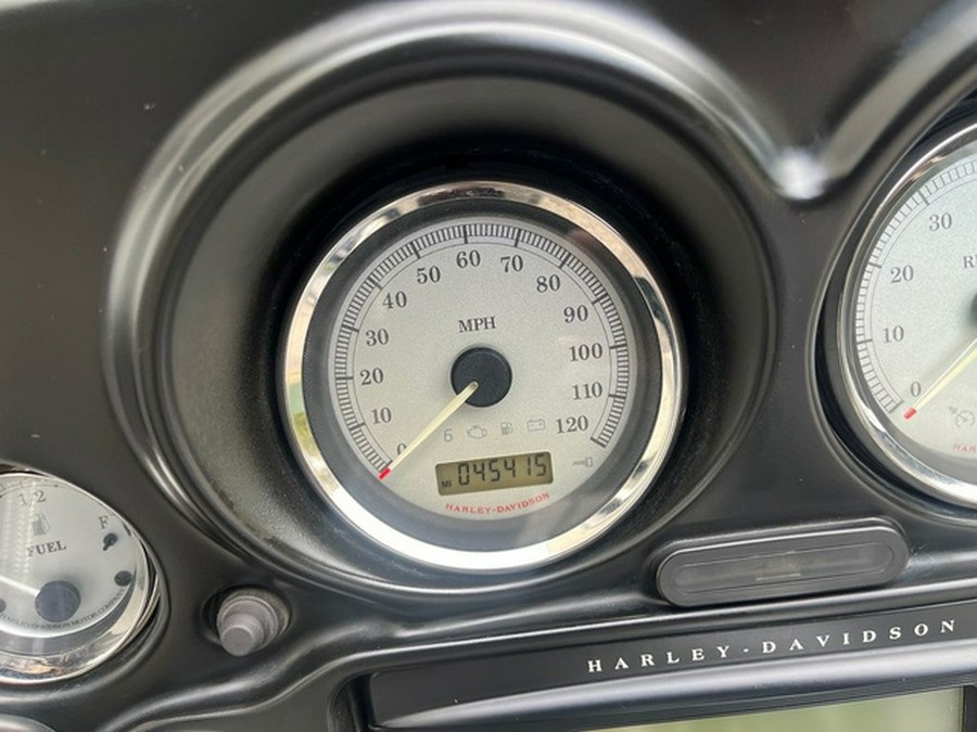 2011 Harley-Davidson FLHX - Street Glide