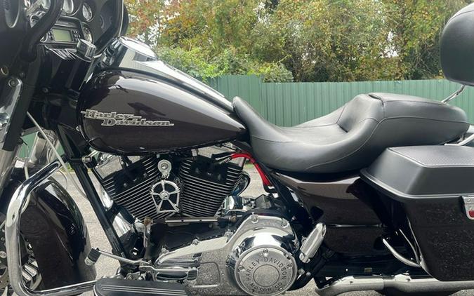 2011 Harley-Davidson FLHX - Street Glide
