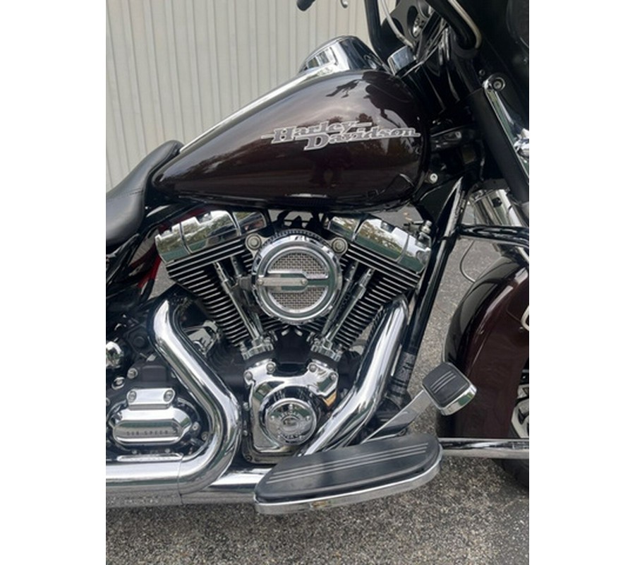 2011 Harley-Davidson FLHX - Street Glide