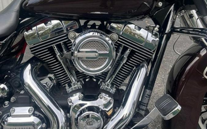 2011 Harley-Davidson FLHX - Street Glide