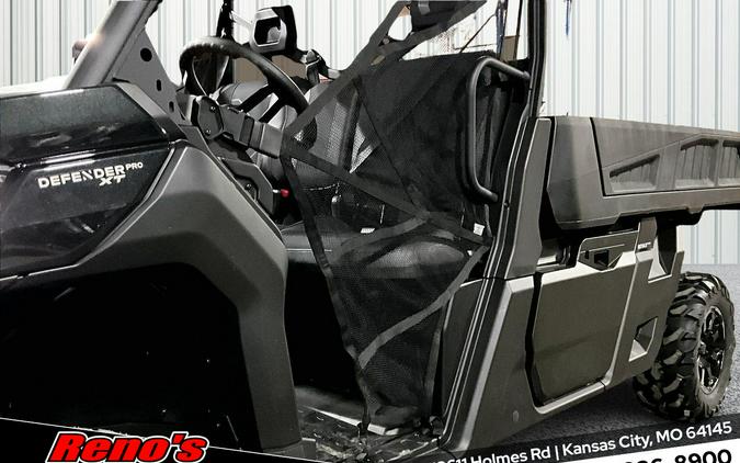 2026 Can-Am Defender PRO XT HD10
