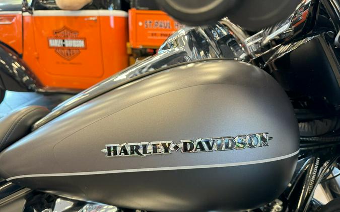 2017 Harley-Davidson Ultra Limited FLHTK
