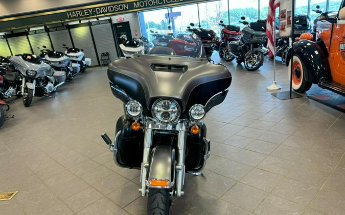 2017 Harley-Davidson Ultra Limited FLHTK