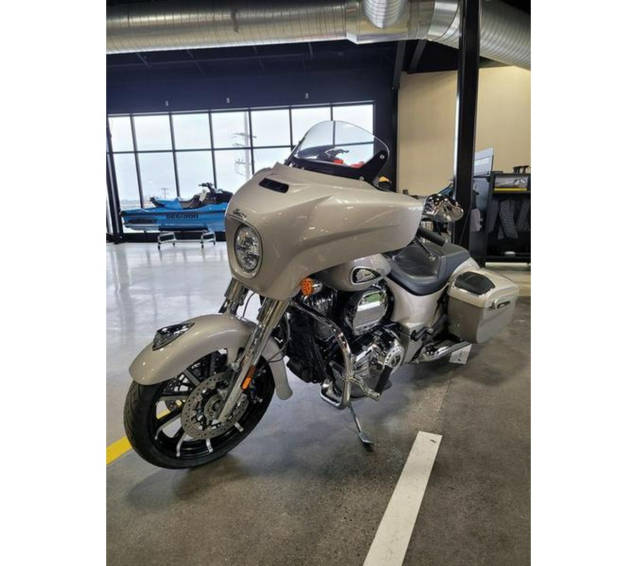 2022 Indian Motorcycle® Chieftain® Limited Silver Quartz Metallic