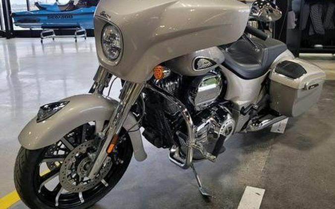 2022 Indian Motorcycle® Chieftain® Limited Silver Quartz Metallic