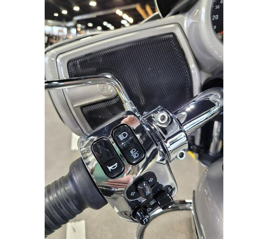 2022 Indian Motorcycle® Chieftain® Limited Silver Quartz Metallic
