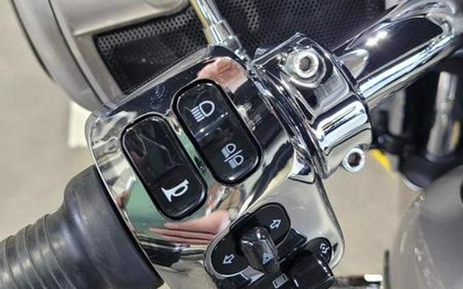2022 Indian Motorcycle® Chieftain® Limited Silver Quartz Metallic