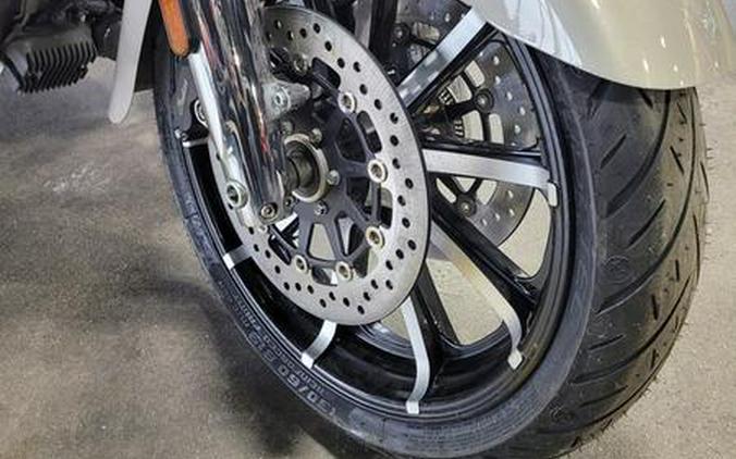 2022 Indian Motorcycle® Chieftain® Limited Silver Quartz Metallic