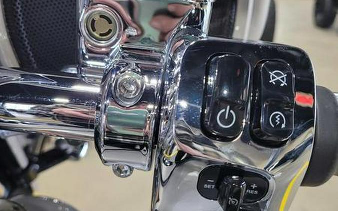 2022 Indian Motorcycle® Chieftain® Limited Silver Quartz Metallic