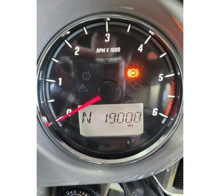 2022 Indian Motorcycle® Chieftain® Limited Silver Quartz Metallic