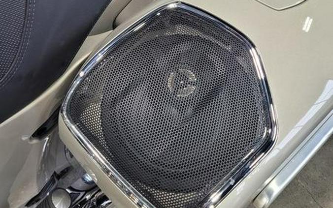 2022 Indian Motorcycle® Chieftain® Limited Silver Quartz Metallic